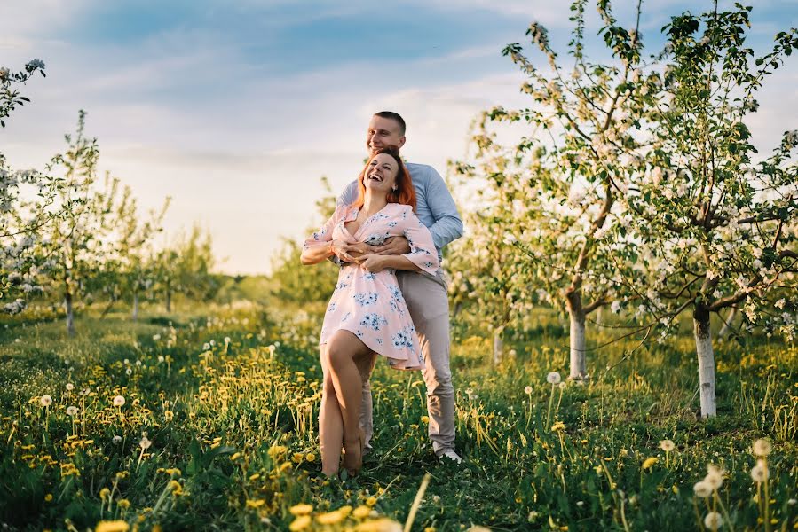 Wedding photographer Natalya Astashevich (astashevichnata). Photo of 16 May 2019