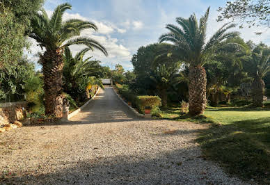 Villa with pool and terrace 5