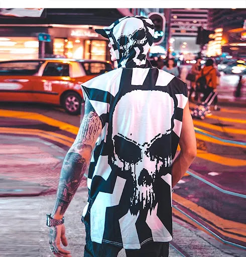 Title 2, Shantou printed hooded vest
