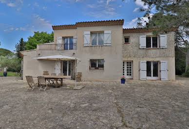 Villa with terrace 2