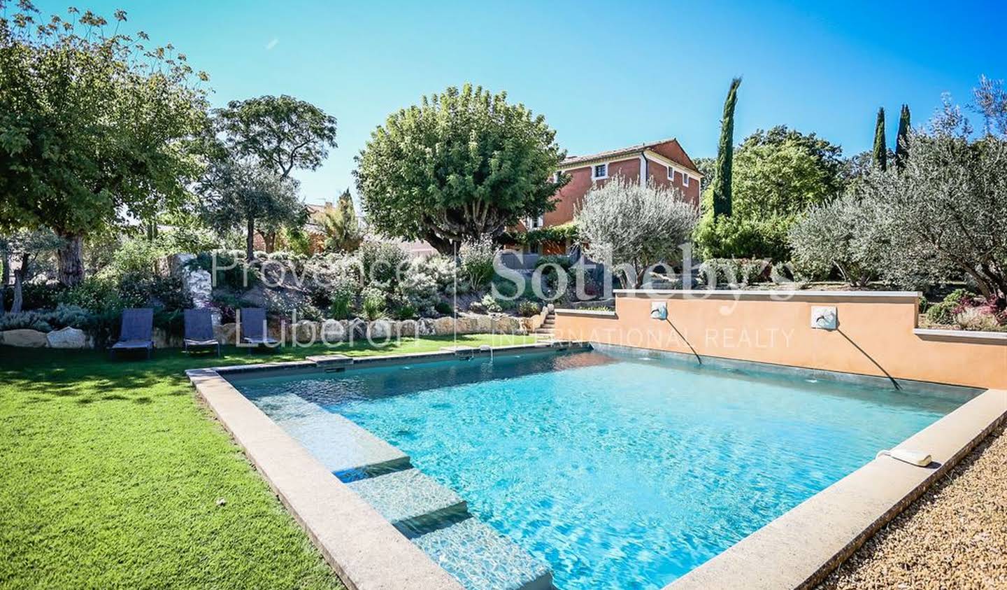 House with pool and garden Saint-Saturnin-lès-Apt