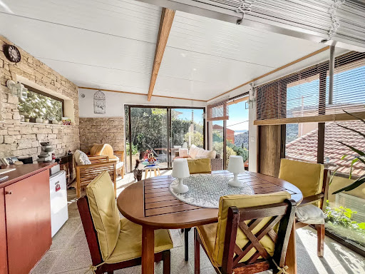 House with terrace 2