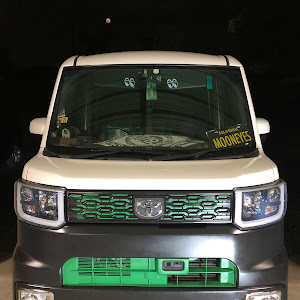 ピクシスメガ LA700A