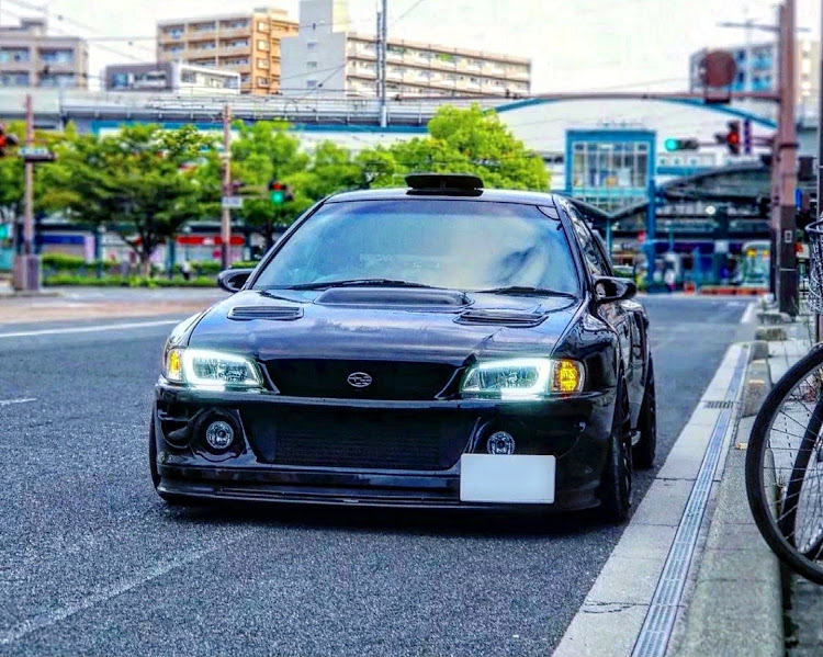 インプレッサ WRX STIのワイドボディ・ブリスターフェンダー・WRcarレプリカ・ピックアップに選ばれたいに関するカスタム事例の投稿画像1枚目