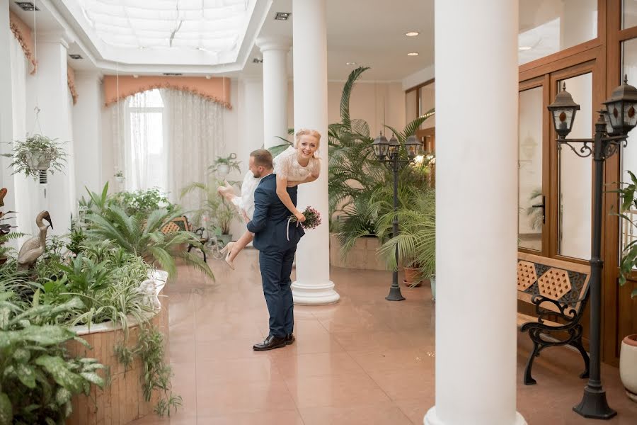 Fotógrafo de casamento Natalya Popova (baltic). Foto de 3 de janeiro 2019