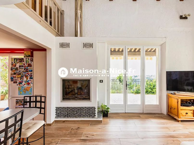 Vente maison 4 pièces 106.24 m² à Tourrette-Levens (06690), 642 000 €