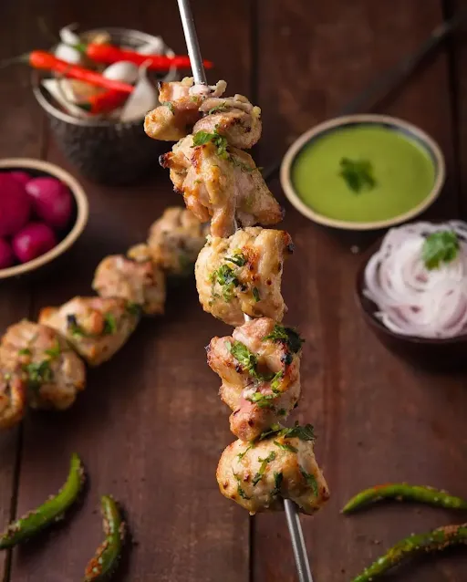 Chicken Lasooni Tikka [8 Pieces]