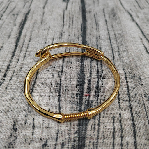 Title 5, Fashion design bracelet, gold plated or silver ...