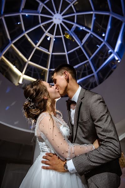 Bröllopsfotograf Oksana Saveleva (tesattices). Foto av 14 oktober 2019
