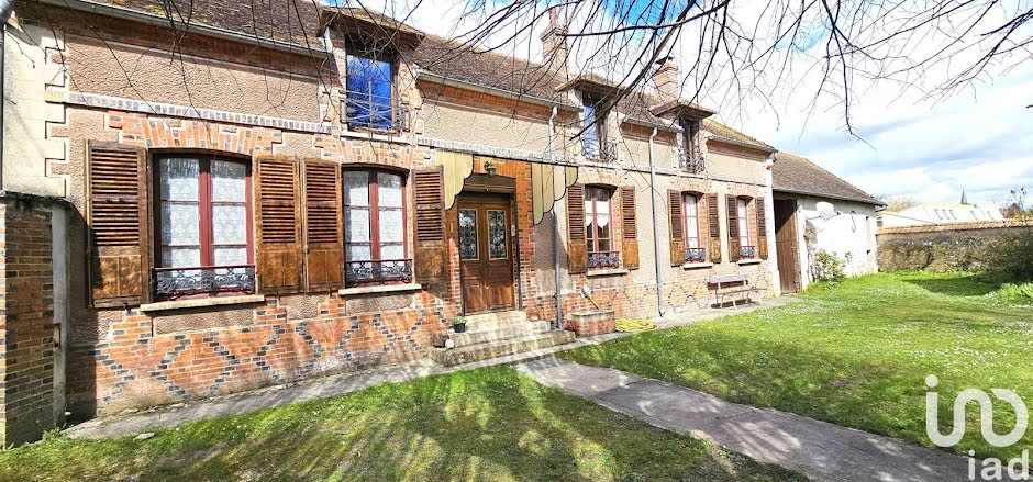 Vente maison 5 pièces 150 m² à Châtenay-sur-Seine (77126), 229 900 €