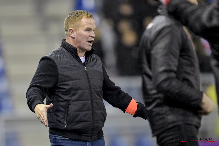 KRC Genk-coach Wouter Vrancken niet te spreken over arbitrage na nederlaag tegen Club Brugge: "Dat is absurd"