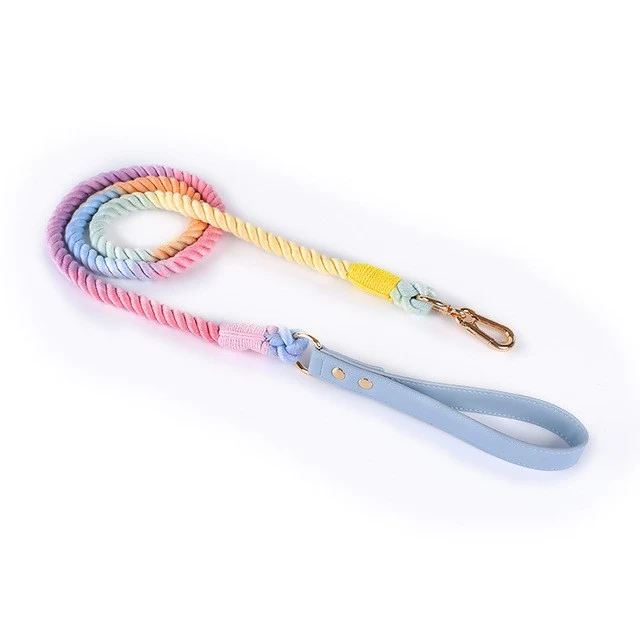 Conjunto de coleira e guia para cães médios e grandes, com tecido de corda de algodão e couro, ideal para passeios confortáveis e estilosos.