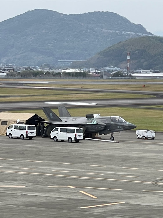 2シリーズ クーペのBMW・f22・高知龍馬空港・Ｆ３５Ｂステルス戦闘機・米軍機に関するカスタム事例の投稿画像2枚目
