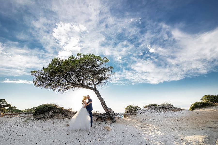 Fotógrafo de bodas Kostis Karanikolas (photogramma). Foto del 4 de marzo 2022