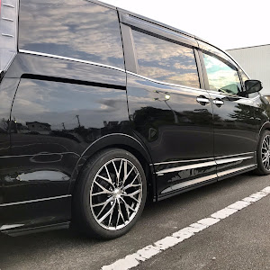 エスクァイア ZRR80G