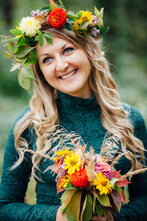 Fotografo di matrimoni Alena Ageeva (amataresy). Foto del 14 settembre 2015