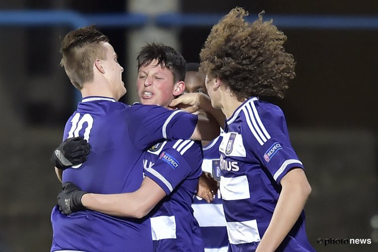 Soutenus par les fans, les U21 d'Anderlecht font vivre une humiliation à leur adversaire