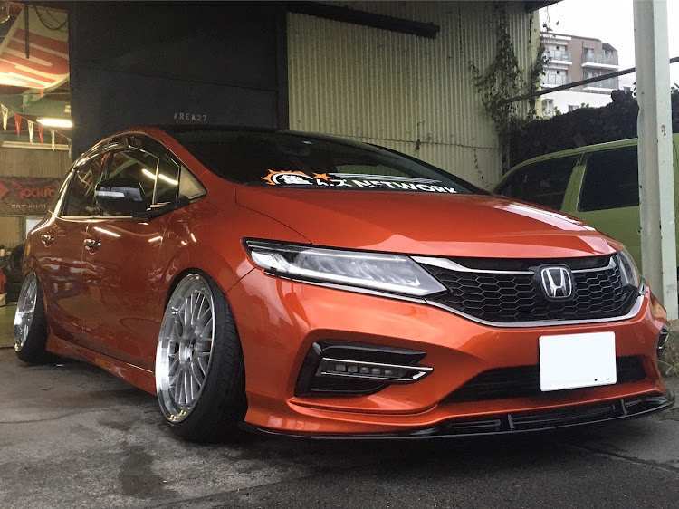 ジェイドの洗車・磨き作業・BBSに関するカスタム事例の投稿画像1枚目