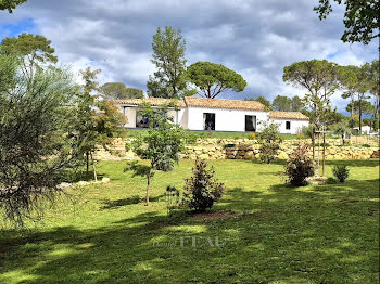 villa à Bagnols-en-Forêt (83)