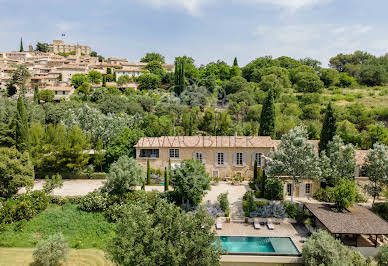 Propriété avec piscine 8