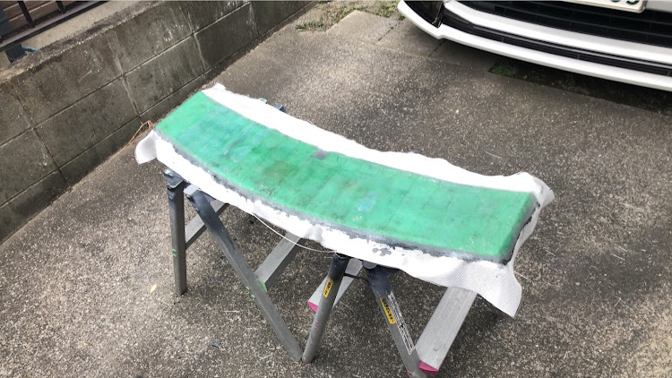 ジェイドの自作エアロ・プチ仕様変更・FRP加工・リアアンダースポイラー・ＤＩＹ作業に関するカスタム事例の投稿画像2枚目