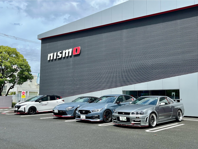 スカイライン GT-Rのnismo大森ファクトリー・ショールームクローズ・グローバルコミニュケーション・台風10号・8月も終わりに関するカスタム事例の投稿画像2枚目