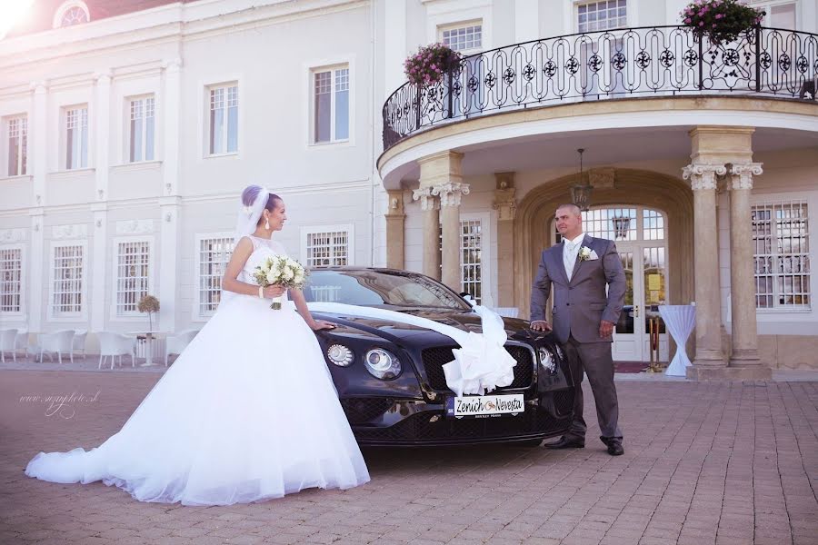 Jurufoto perkahwinan Zuzana Dudášová (suzanphoto). Foto pada 16 April 2019