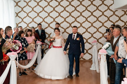 Fotógrafo de casamento Veronika Syutkina (veronikasyutkina). Foto de 29 de agosto 2019