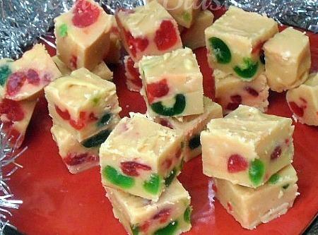 Holly Jolly Fudge - the perfect Festive treat which looks as great as it tastes!