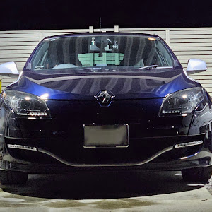 メガーヌ ハッチバック DZF4R