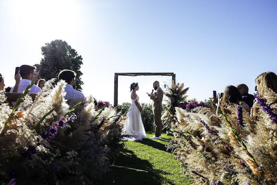 結婚式の写真家Santi Villaggio (santivillaggio)。2023 6月15日の写真