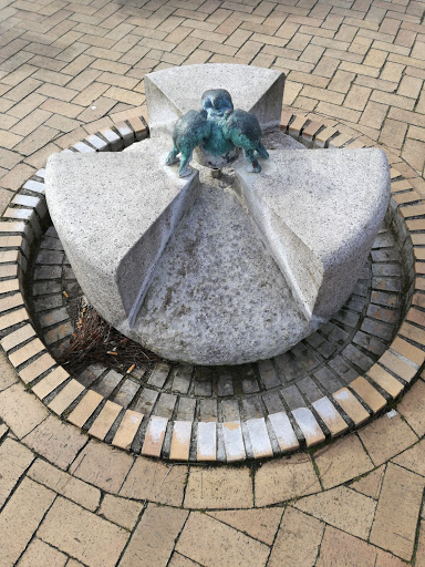 Atom Water Fountain