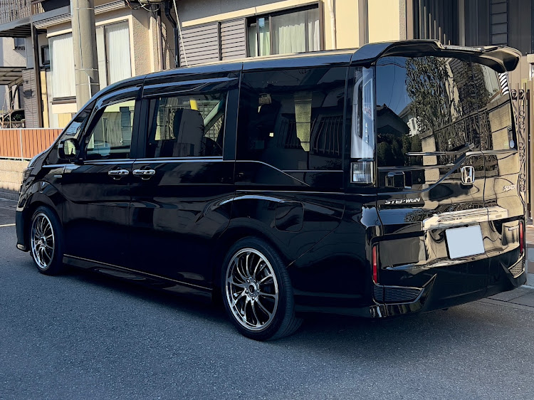 ステップワゴンスパーダの洗車しました・ガリ補修ホイール初洗車に関するカスタム事例の投稿画像4枚目