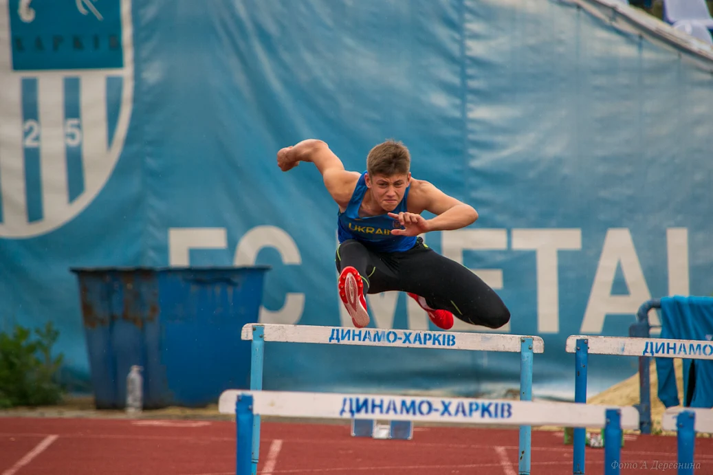  Фотографии. 2-день. Чемпіонат Харківської області по легкой атлетике серед юнаків та дівчат (1999 та молодше р.н.)