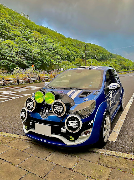 トゥインゴの京極堂さんが投稿したカスタム事例の投稿画像1枚目