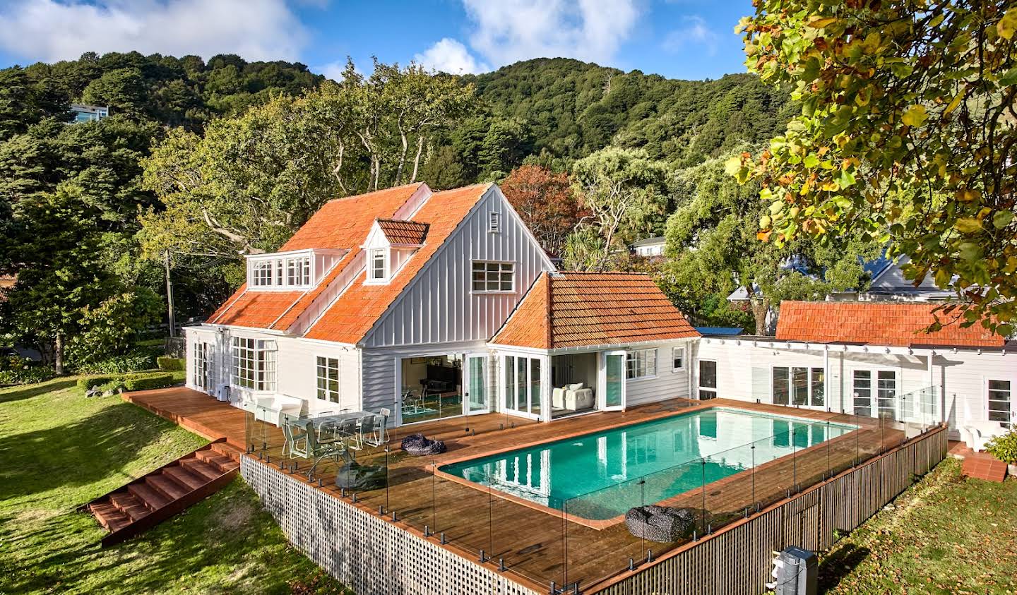 House with pool Lower Hutt