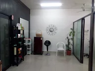 Aries Men & Women Beauty Salon photo 2