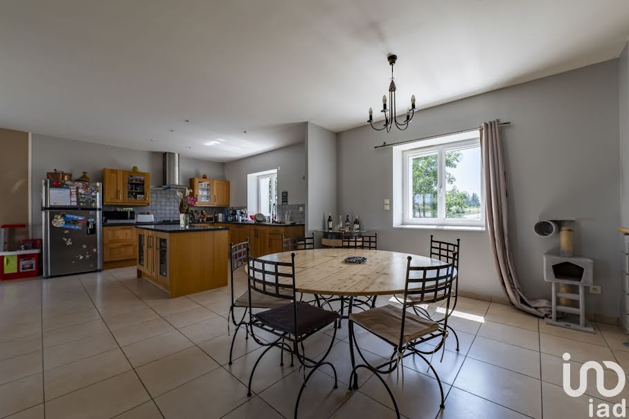 Vente maison 6 pièces 250 m² à Pomeys (69590), 395 000 €