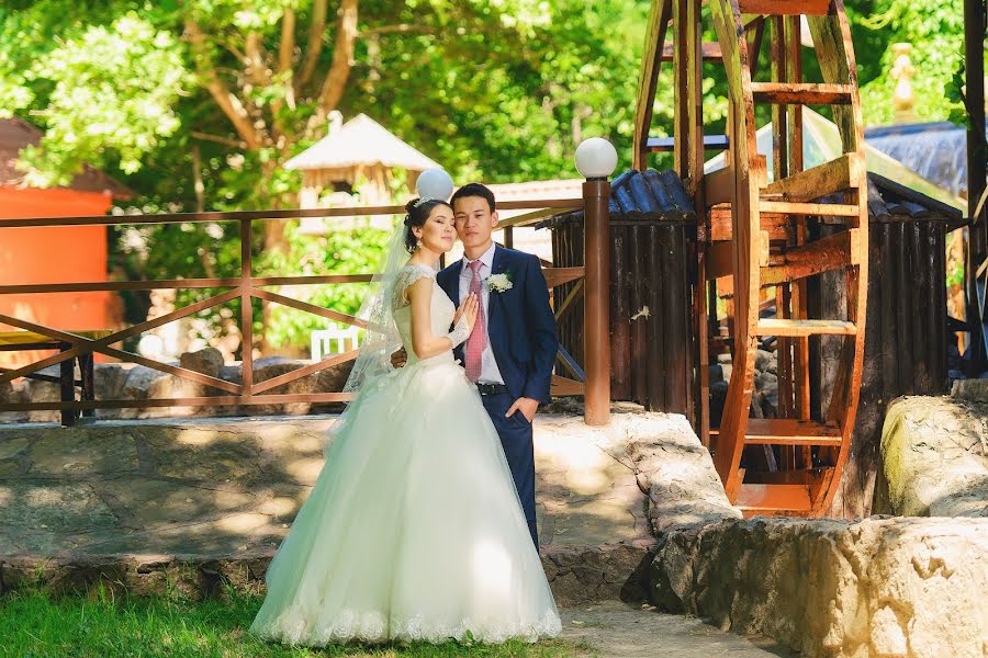 Fotógrafo de casamento Ilya Yashkin (yashkinilya). Foto de 22 de julho 2015