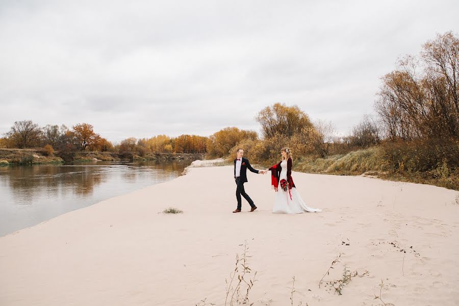 Fotógrafo de casamento Anastasiya Gusarova (effy). Foto de 18 de fevereiro 2019