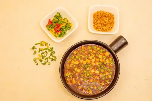 Corn With Green Peas And Water Chestnu In Black Pepper Sauce