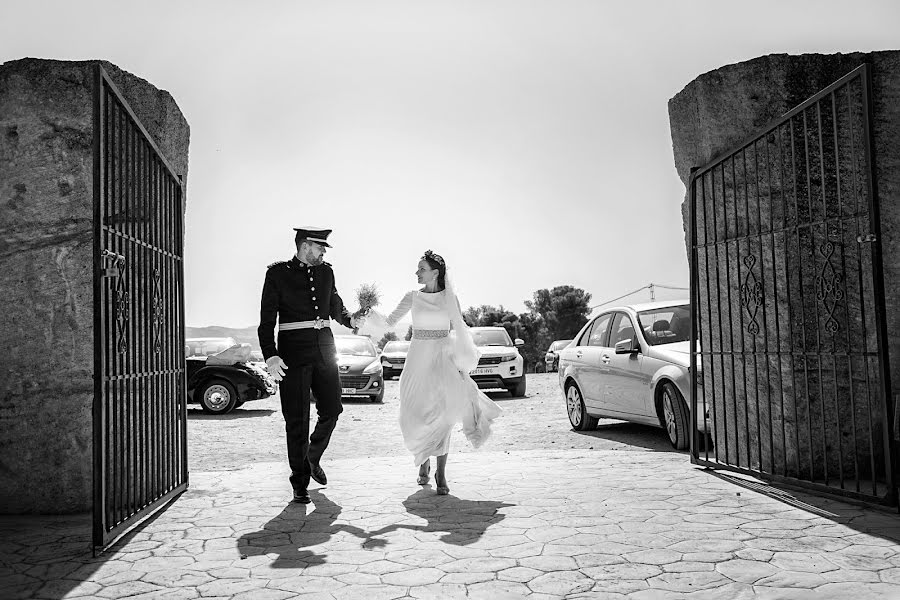 結婚式の写真家Toñy Cruz Calle (tonycruzcal)。2021 2月4日の写真