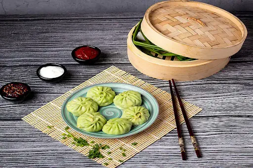 Brocolli Corn Cheese Momos [6 Pieces]