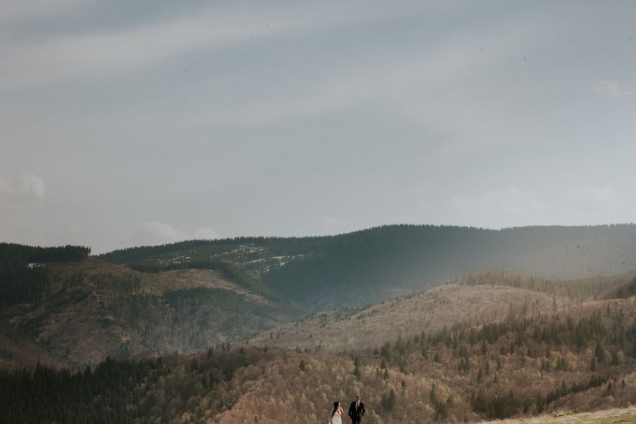 Wedding photographer Bogdan Pacuraru (bogdanpacuraru). Photo of 28 April 2017