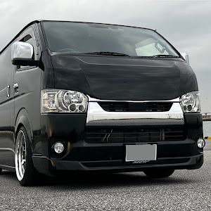 ハイエースバン TRH200V