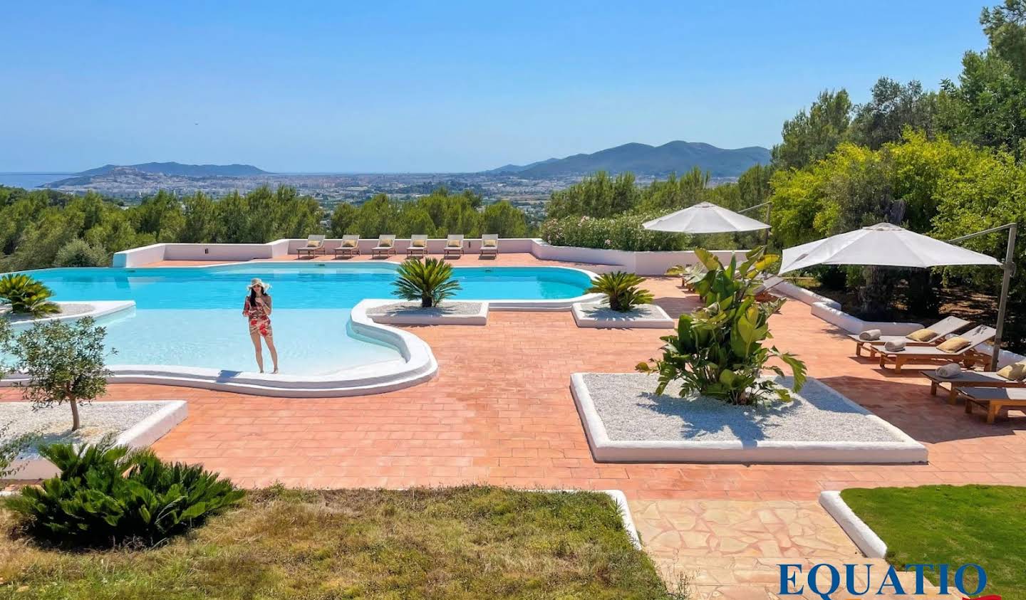 House with pool and garden Ibiza