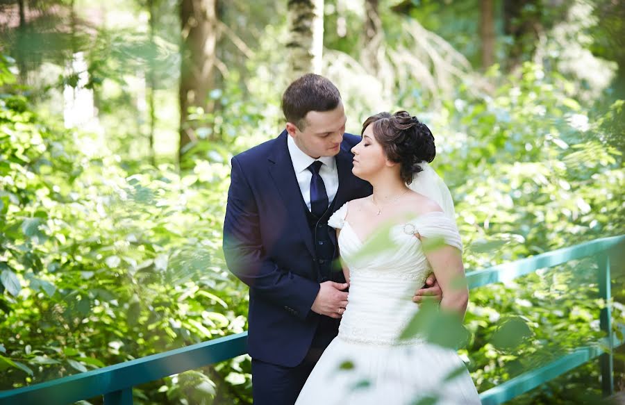 Fotografo di matrimoni Yuliya Burdakova (juliburdakova). Foto del 5 giugno 2016