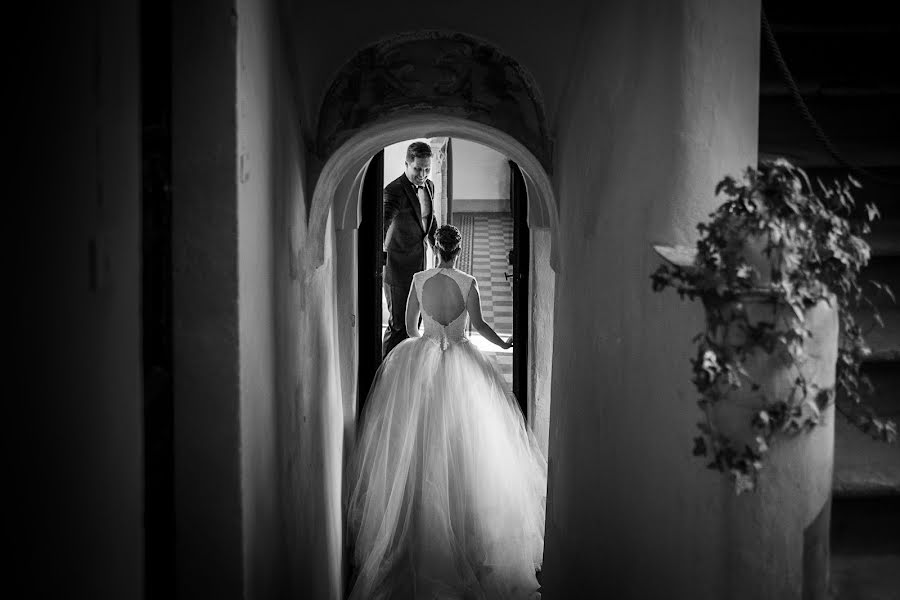 Fotografo di matrimoni Fabrizio Russo (fabriziorusso). Foto del 11 ottobre 2023