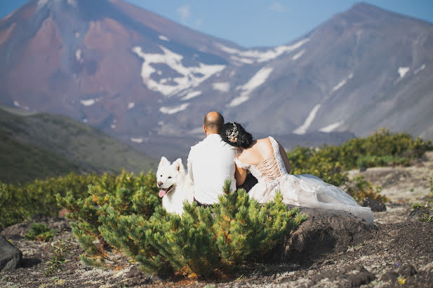 Wedding photographer Yanka Partizanka (partisanka). Photo of 10 April 2022