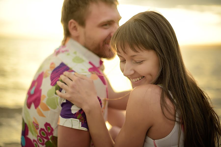 Fotógrafo de bodas Dmitriy Kostylev (dmkostylev). Foto del 17 de junio 2014